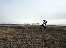 摩托車越野賽,摩托車,體育
