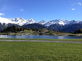 山,湖,雪