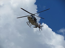直升機(jī),天空,云