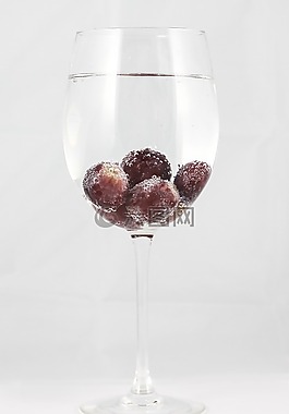 winogrony,蘇打水,一杯