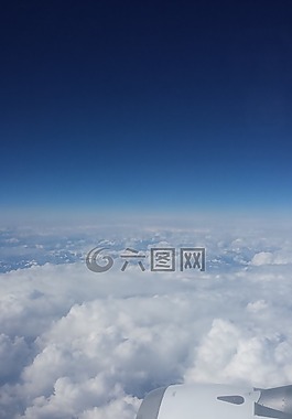 云,機(jī),飛行
