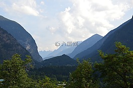 厄茨,厄茨達(dá)爾,山