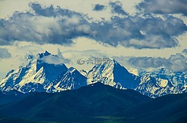 贡嘎雪山,云,徒步