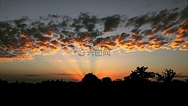 太陽(yáng),性質(zhì),法國(guó)