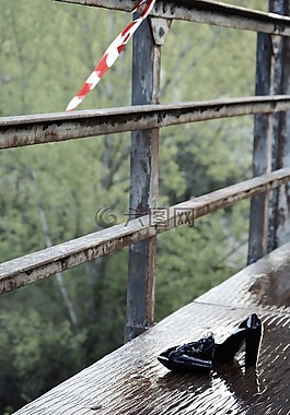 橋,鞋,河