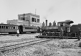 機(jī)車,蒸汽機(jī)車,火車站