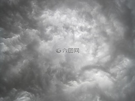 云,重,活躍