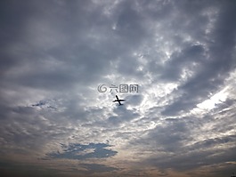 飛機(jī),脫掉,多云的天空