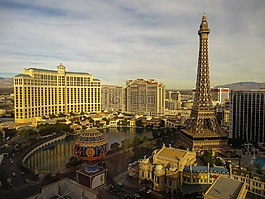 拉斯维加斯,拉斯维加斯大道,带钢