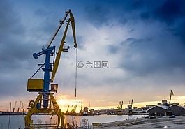 起重機,端口,日落