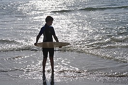 男孩,海滩,日落