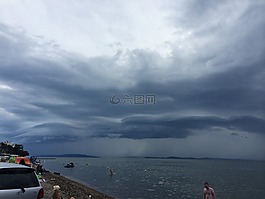 風(fēng)暴,海,云