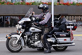 摩托車(chē),車(chē)輛,司機(jī)