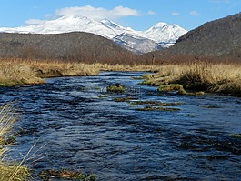 河,山,火山