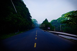 能平等地對待,黎明,越南