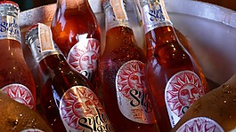 冷饮,玻璃樽,喝