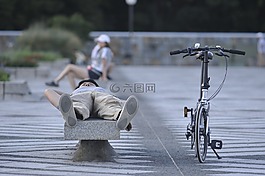 公園,打個(gè)盹,自行車
