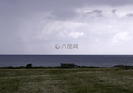 房子,海,字段