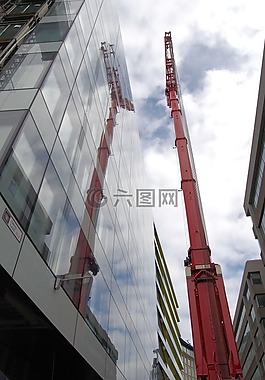 起重機(jī),建設(shè),反思