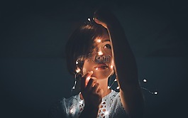 串,灯,黑暗