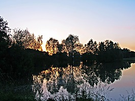 西,水,晚上