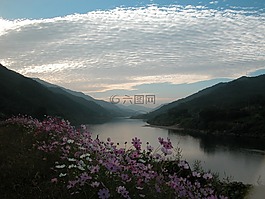 蟾津,宇宙,秋季