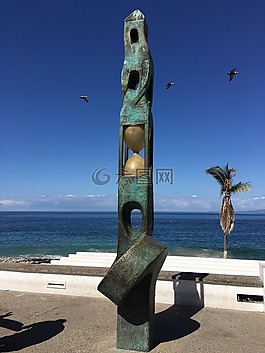 巴亞爾塔港,藝術(shù),海灘