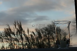 轉(zhuǎn)寄,云,風(fēng)雨如磐