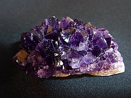 紫晶,紫,水晶洞