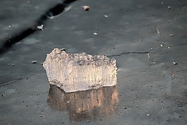 水,湖,冰