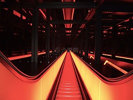 德國(guó),自動(dòng)扶梯,步驟