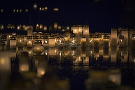 墓地,夜,蠟燭