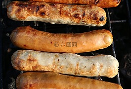 香腸,南斯拉夫聯(lián)盟共和國(guó),享用bratwurst