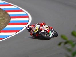 stefan bradl,motogp,赛车