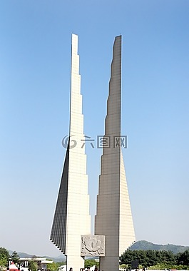韓國(guó)獨(dú)立大廳,紀(jì)念碑,結(jié)構(gòu)