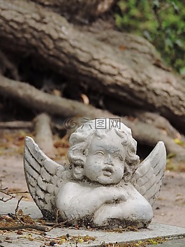 天使,數(shù)字,墳場(chǎng)