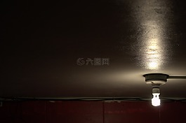 光,黑暗,灯泡