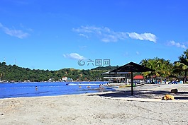 白色的沙滩,沙,鹅卵石