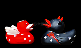 quietscheenten,魔鬼,对比
