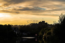 城堡,性質(zhì),中世紀(jì)的地方
