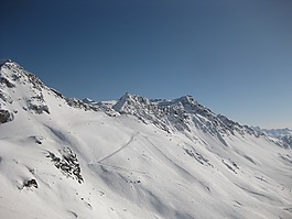 山高,范圍,滑雪