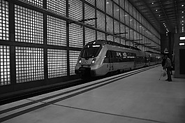 的傳輸系統(tǒng),新城,火車