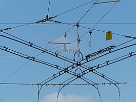 上線,巴士,軌道交通