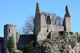 摇摇欲坠的城堡浆果法国,法国城堡废墟,角度 sur l'anglin