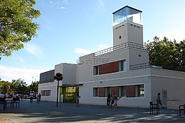 年輕,青年的空間,利亞