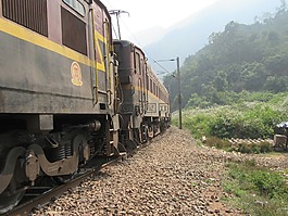 機(jī)車,發(fā)動(dòng)機(jī),電