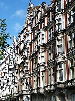 建設(shè),正面,英國