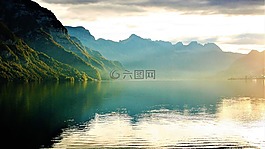 湖,早上,陰霾
