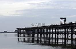 春天,體系結(jié)構(gòu),鐵