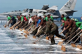 uss 哈里杜鲁门,向下擦除,洗涤